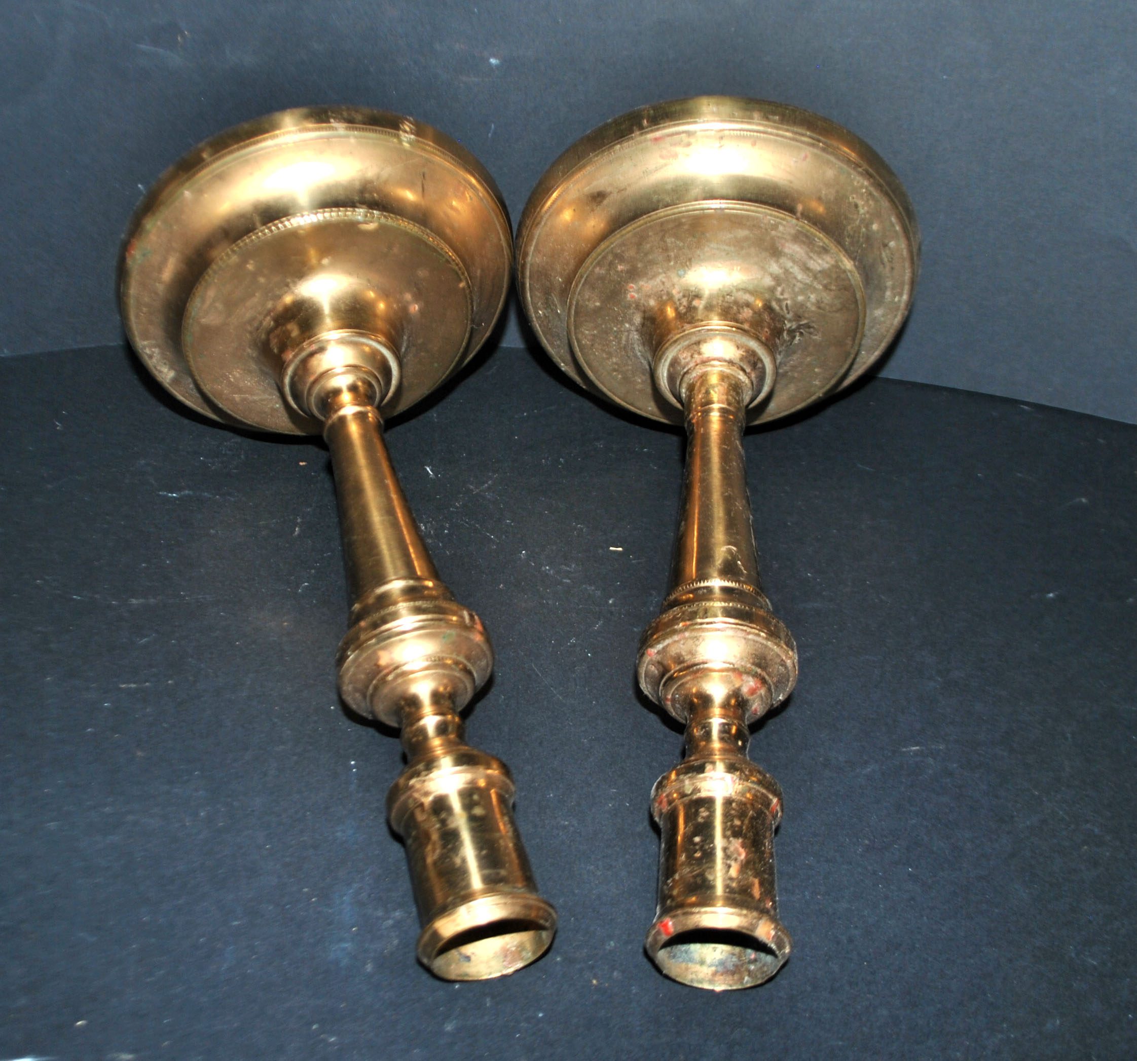 Lot 2 bougeoirs anciens en bronze doré ciselé main - Paire chandelier 18e s. – Image 12