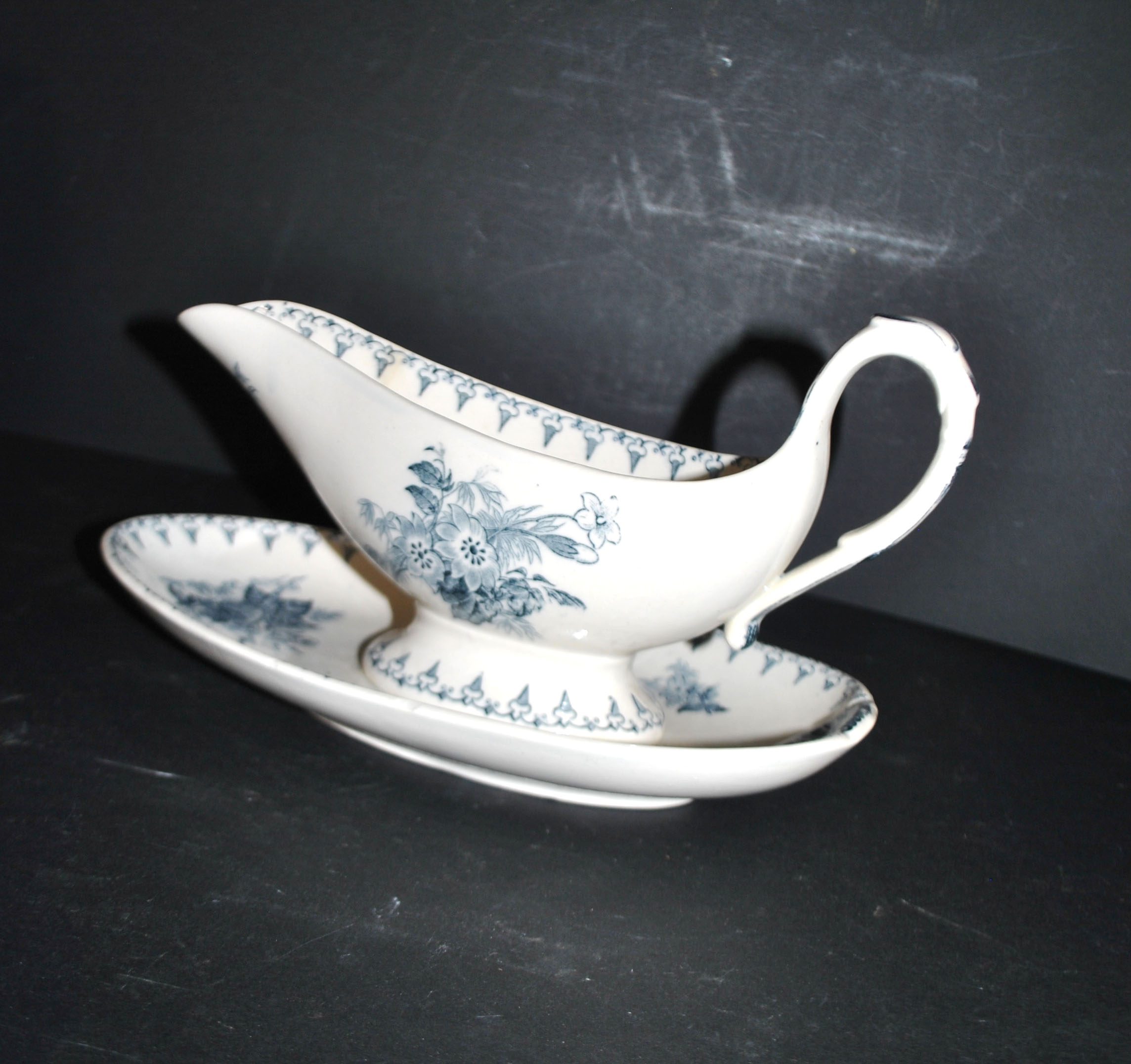 Saucière Flore ancienne en faïence Opaque SARREGUEMINES Utschneider – Image 3