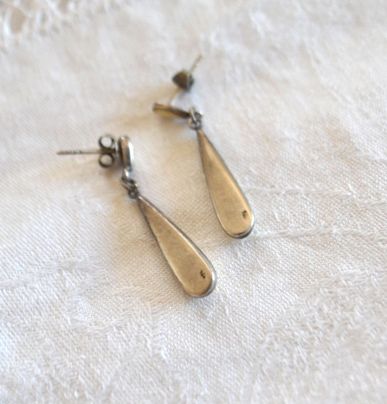 Boucles d'oreilles goutte vintage en Argent 925 et bakélite crème 3.5cm – Image 5