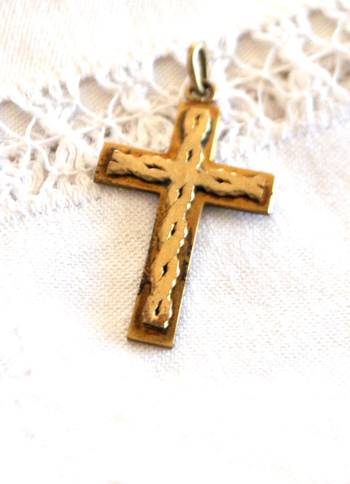 Pendentif croix tressage en Plaqué Or - Collier Bijou vintage – Image 3