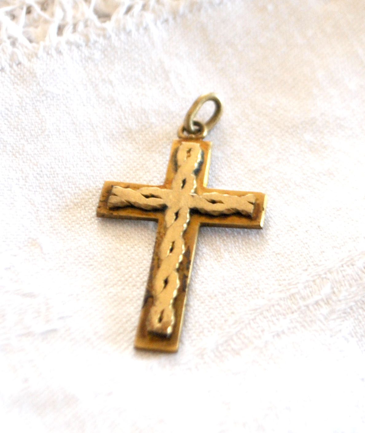 Pendentif croix tressage en Plaqué Or - Collier Bijou vintage