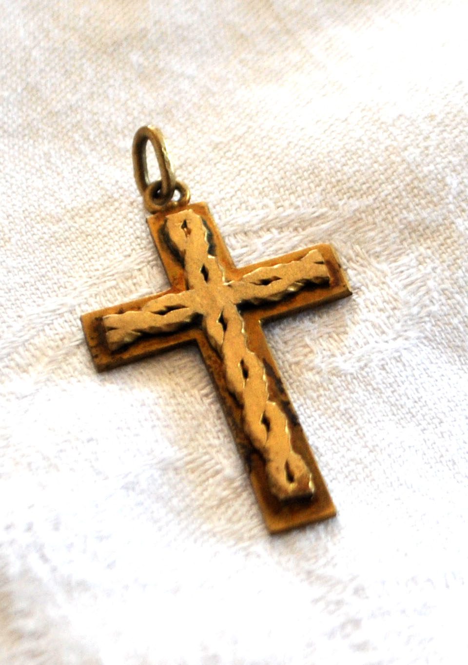 Pendentif croix tressage en Plaqué Or - Collier Bijou vintage – Image 10