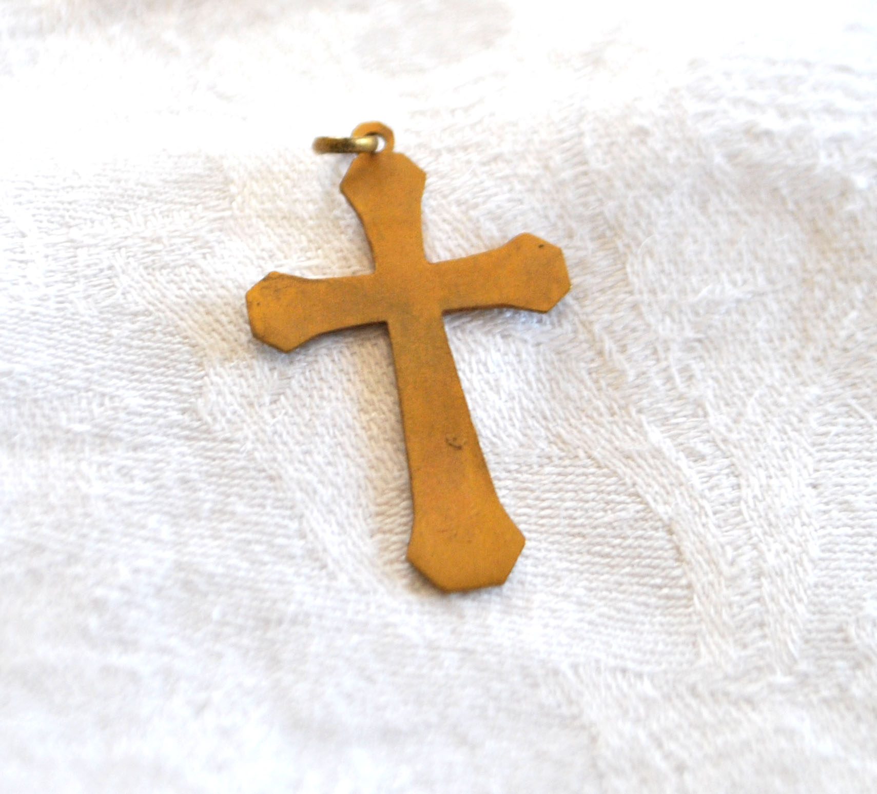Pendentif croix gravée en Plaqué Or - Collier Bijou doré vintage 3cm – Image 7
