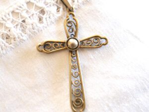 Pendentif croix ARGENT 800 crabe décor filigrane - Collier Bijou rétro 1920