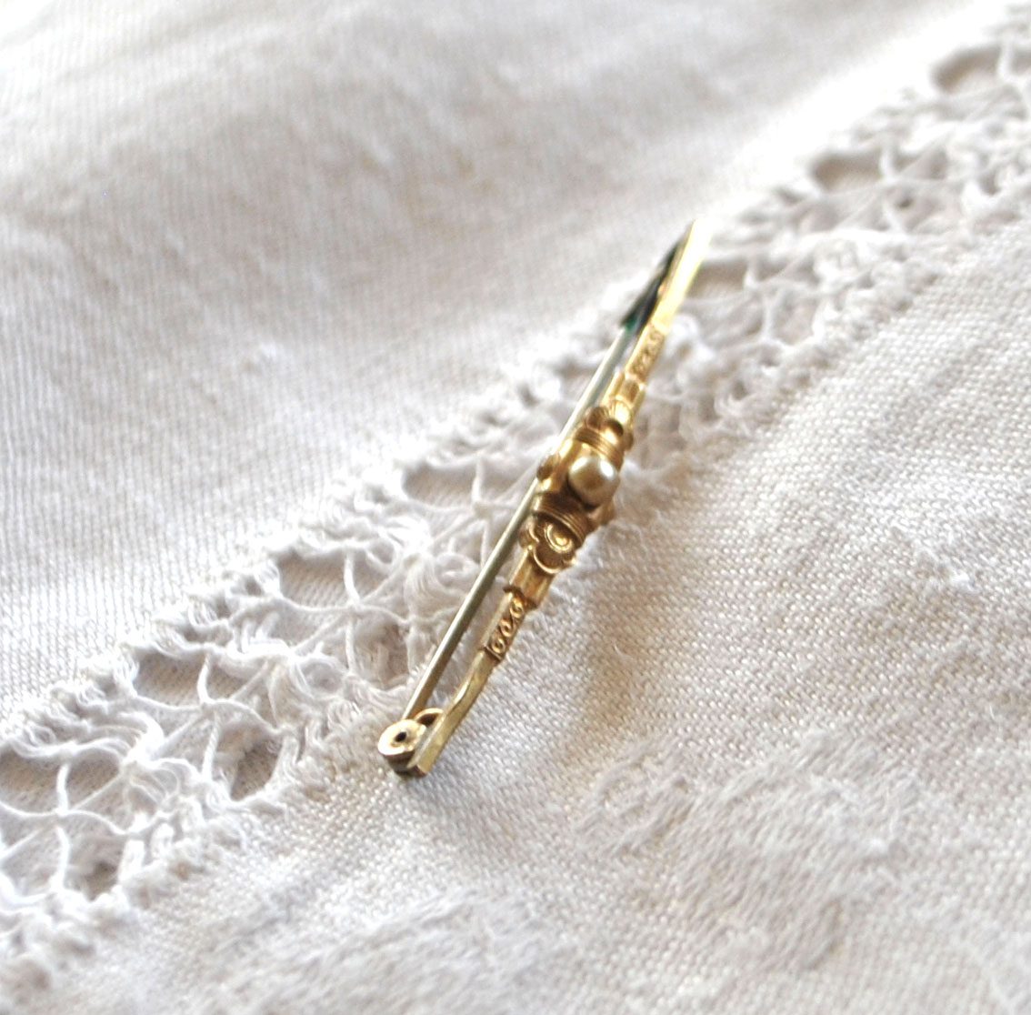 Broche ART DECO épingle fine Barrette Plaqué OR laminé + Perle 1920 – Image 11