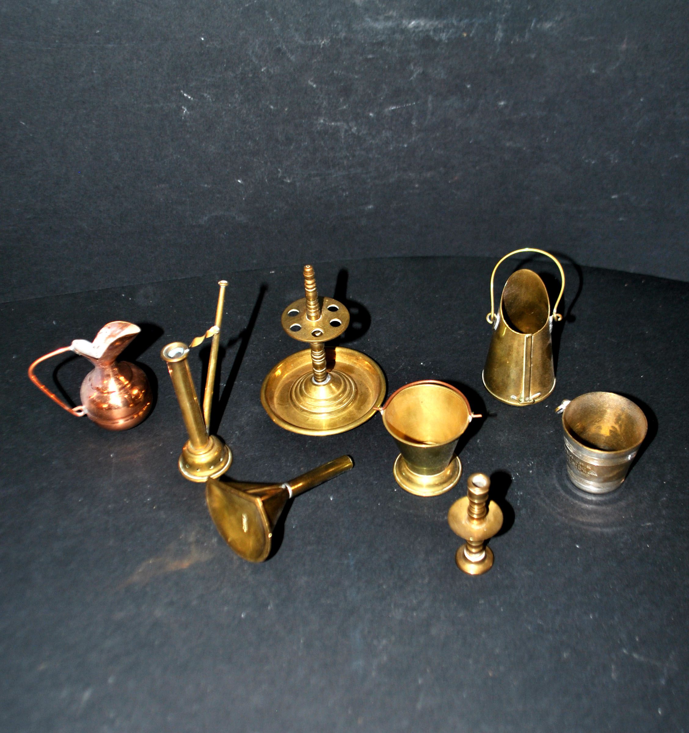 Lot Dinette 8 jouets cuisine miniature cuivre et laiton - Maison de poupée