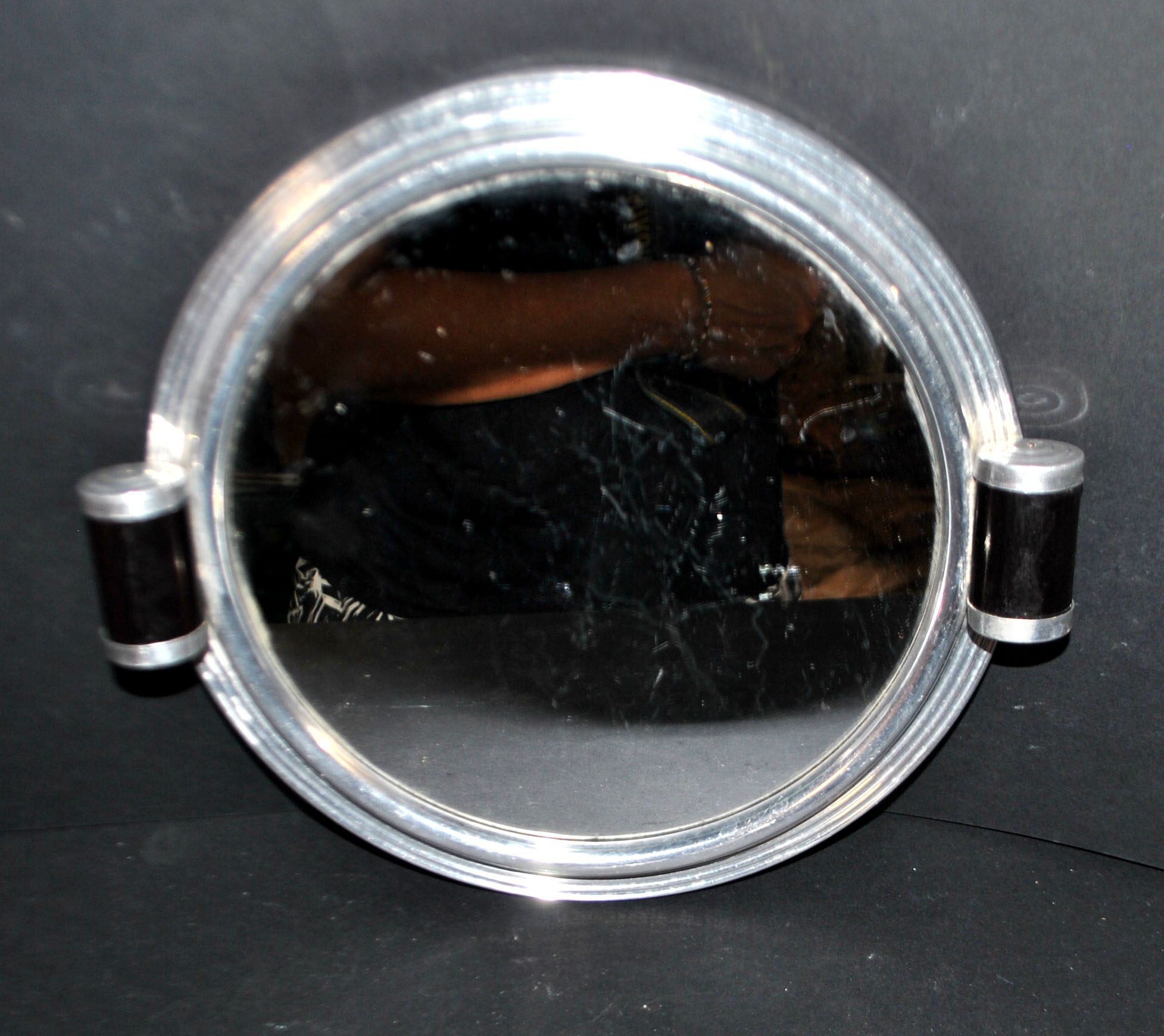 Plateau miroir ART DECO en métal chromé et bois 1930 – Image 2