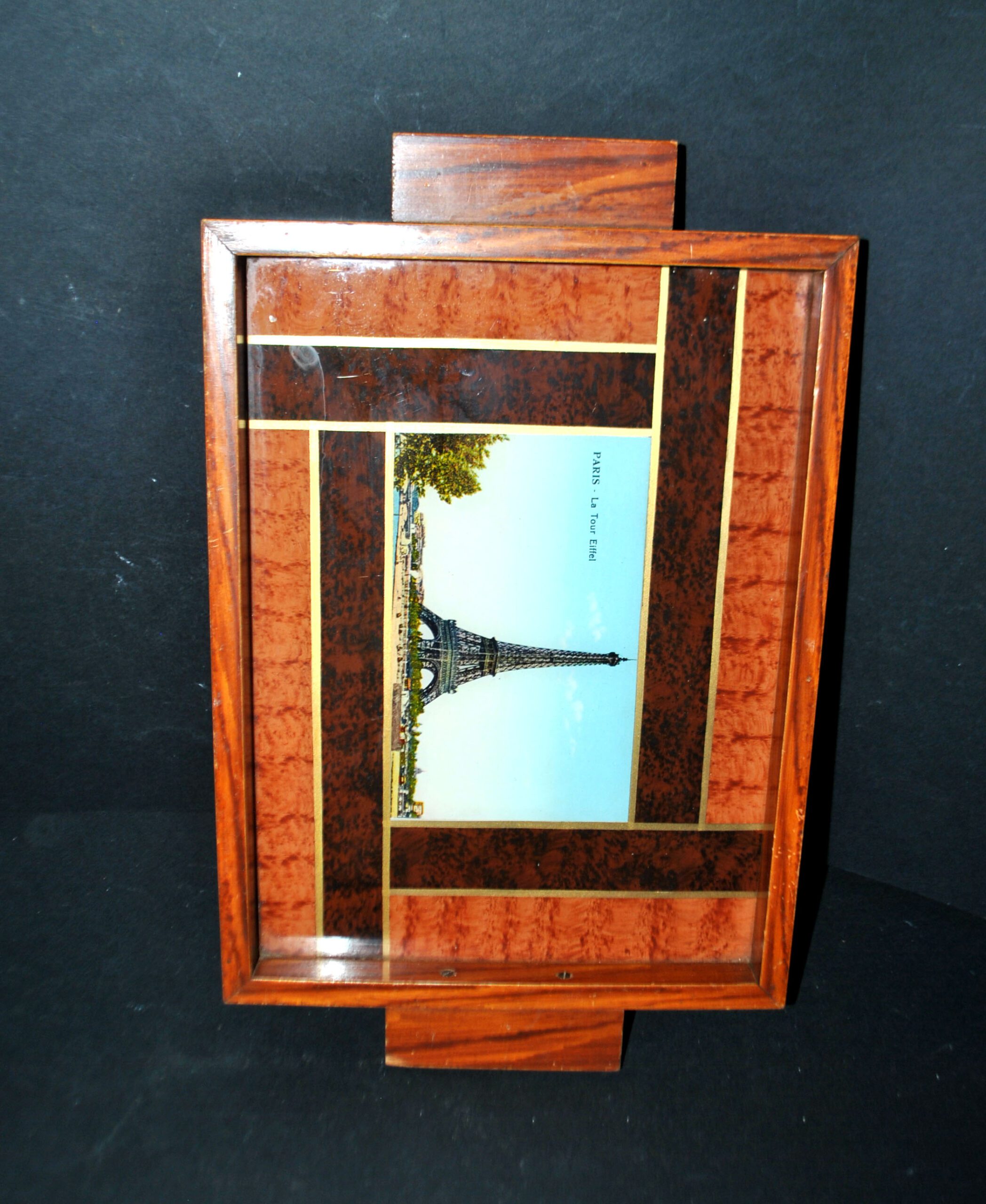 Plateau ART DECO Souvenir de Paris ART en bois et Verre Vue Tour Eiffel 1930 – Image 3