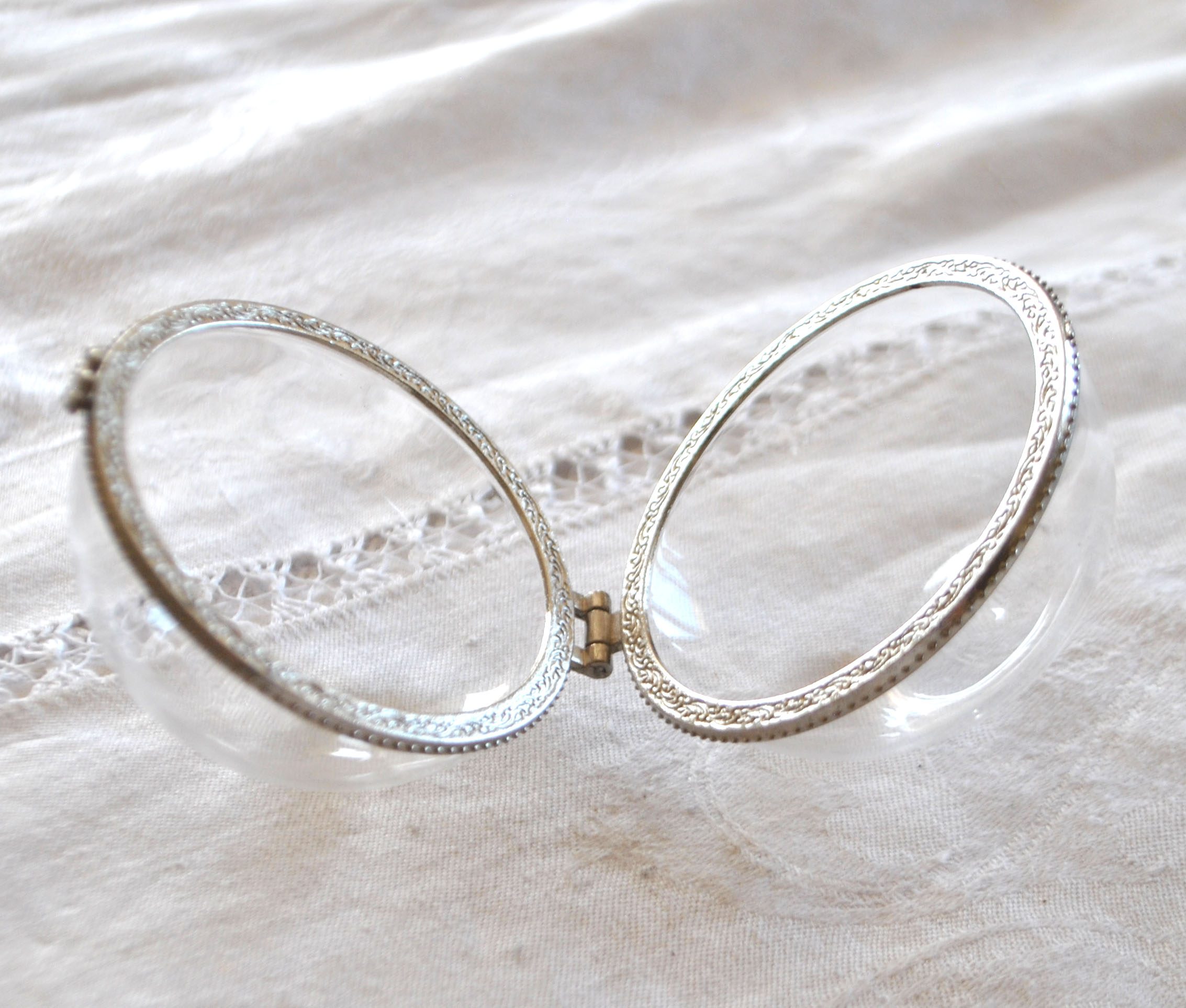 Boite à bijou boule en verre - Coffret baguier vintage – Image 3