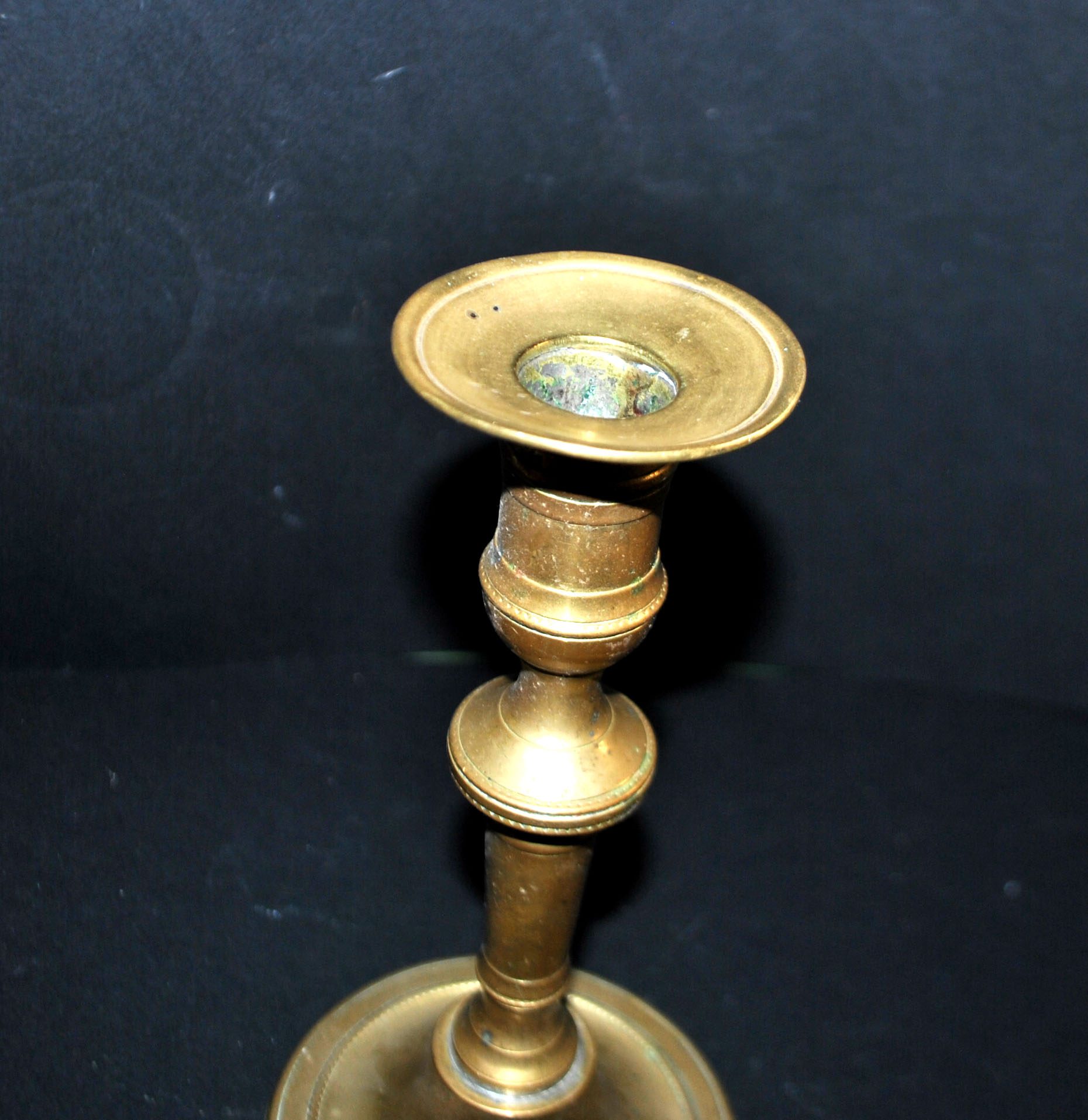 Bougeoir ancien chandelier balustre base ronde en bronze 19e s. – Image 5