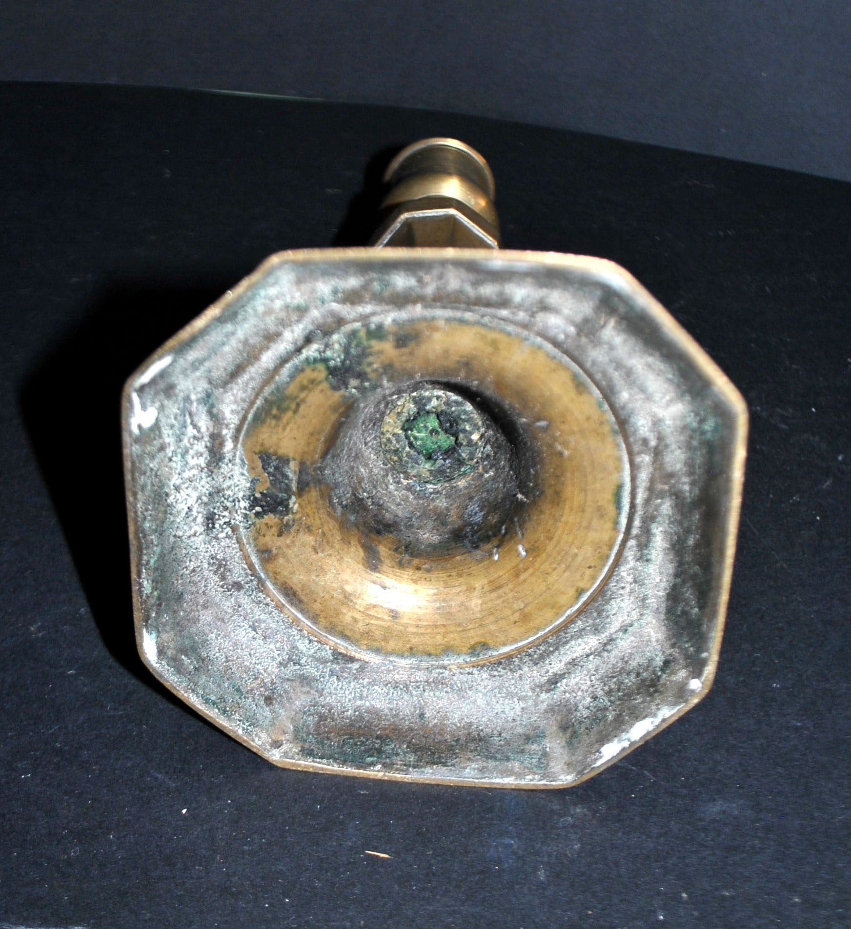 Bougeoir ancien chandelier octogonal en bronze Régence 19e s. – Image 3