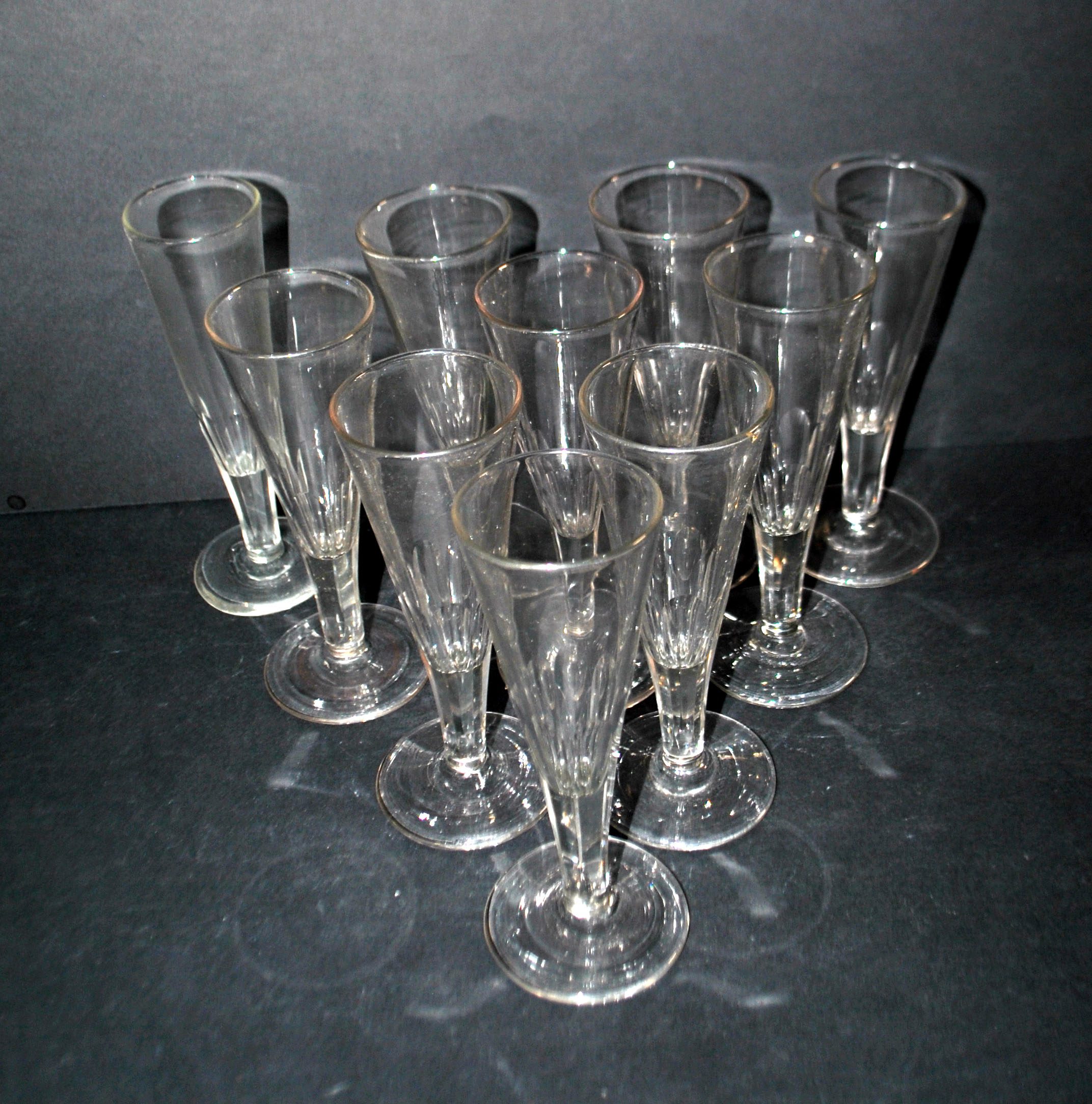 Portieux? Lot 10 Flûtes champagne en verre soufflé taillé 1900 BISTROT – Image 13