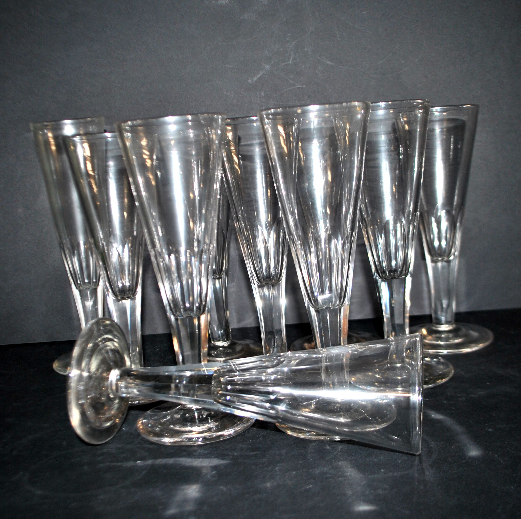 Portieux? Lot 10 Flûtes champagne en verre soufflé taillé 1900 BISTROT – Image 9