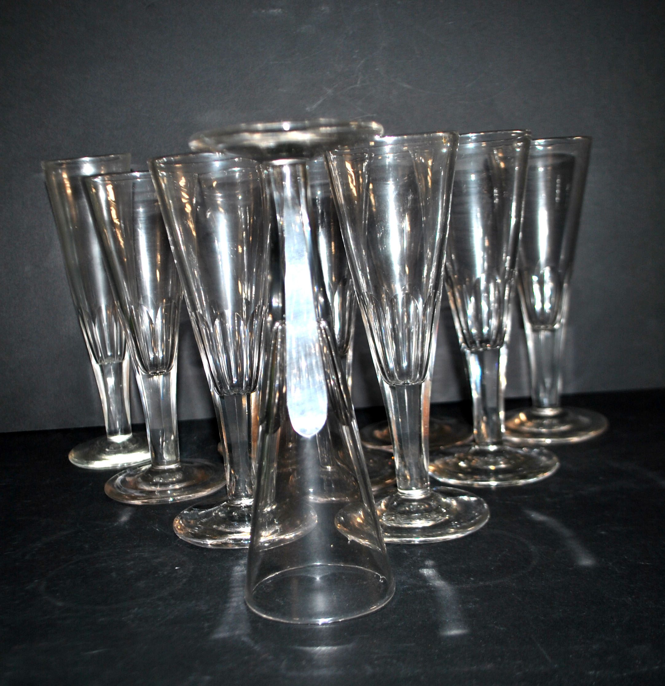 Portieux? Lot 10 Flûtes champagne en verre soufflé taillé 1900 BISTROT – Image 15