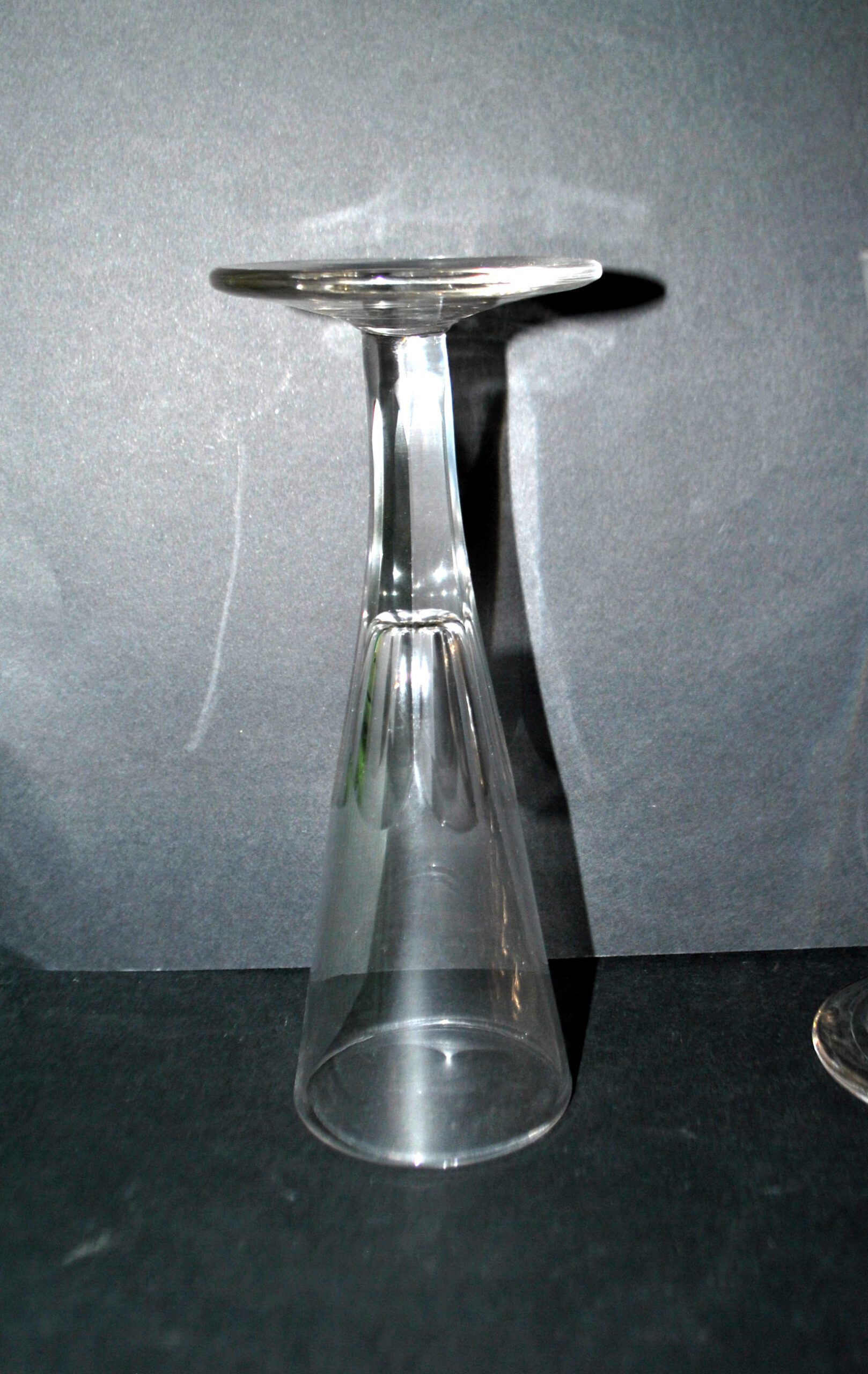 Portieux? Meisenthal? Lot 10 Flûtes champagne en verre soufflé taillé côtes plates 1900 – Image 2