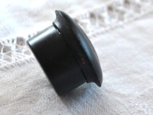 Boite Art Déco Concrète Parfum en bakélite noir 1920