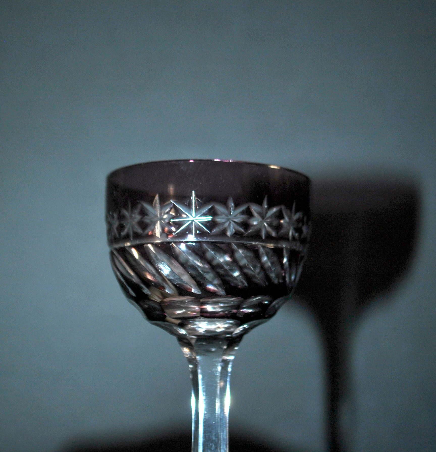 SAINT-LOUIS Verre à liqueur ancien METRA cristal doublé violine Roemer Overlay – Image 8