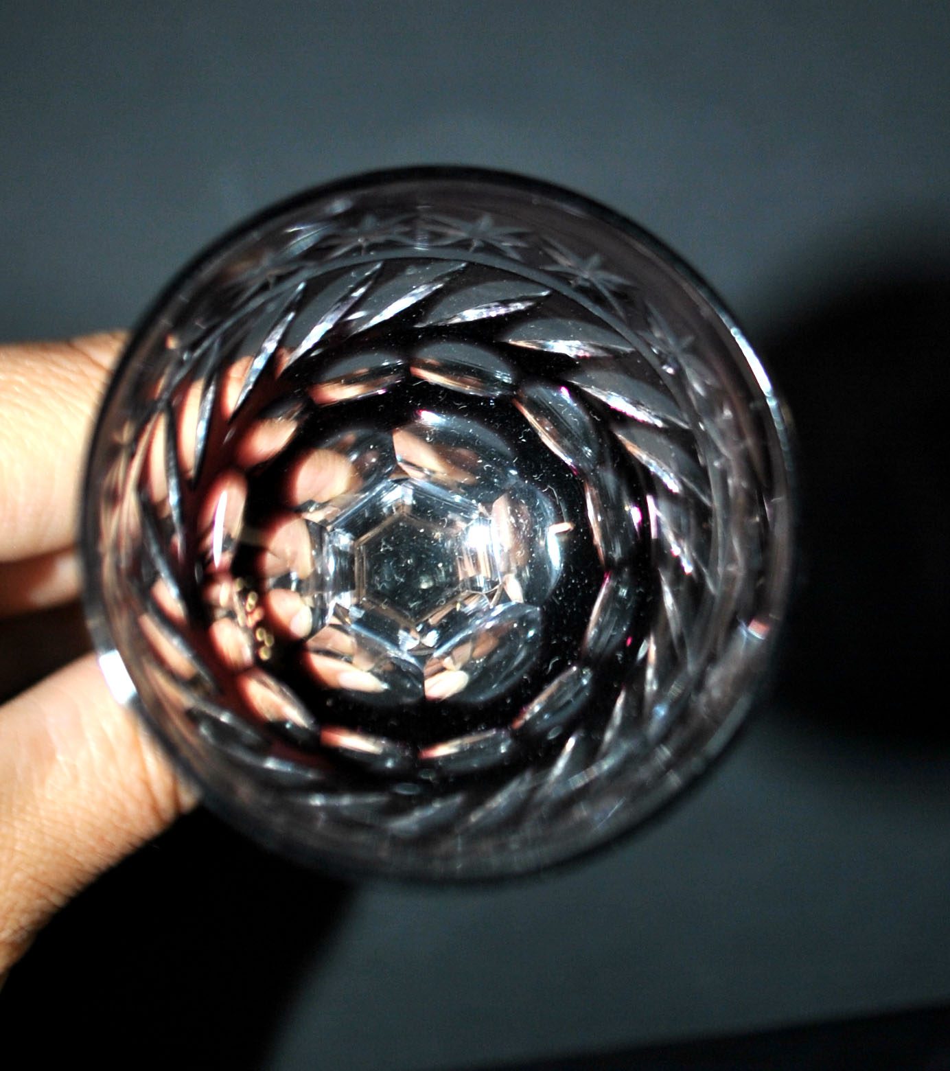 SAINT-LOUIS Verre à liqueur ancien METRA cristal doublé violine Roemer Overlay – Image 9
