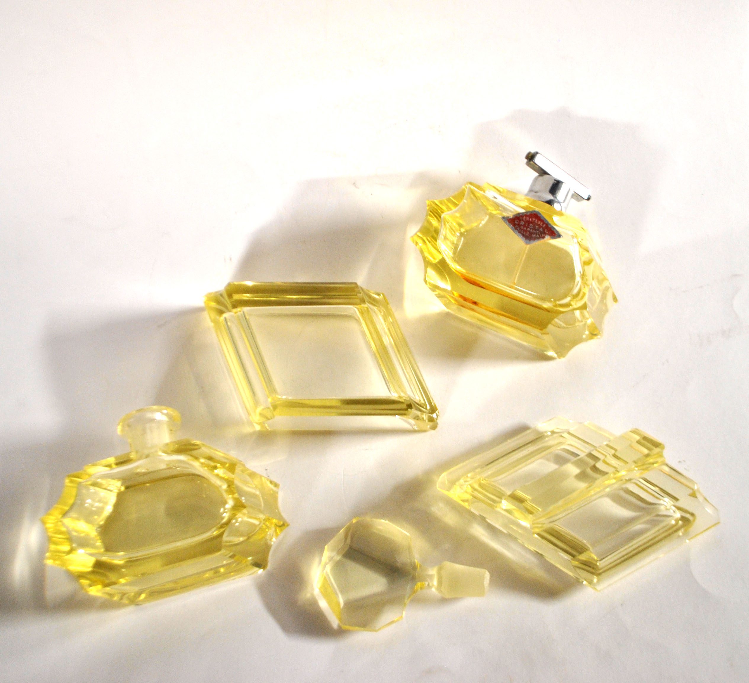 Flacons à parfum ART DECO cristal taillé jaune Garniture de toilette 1920-1930 – Image 2