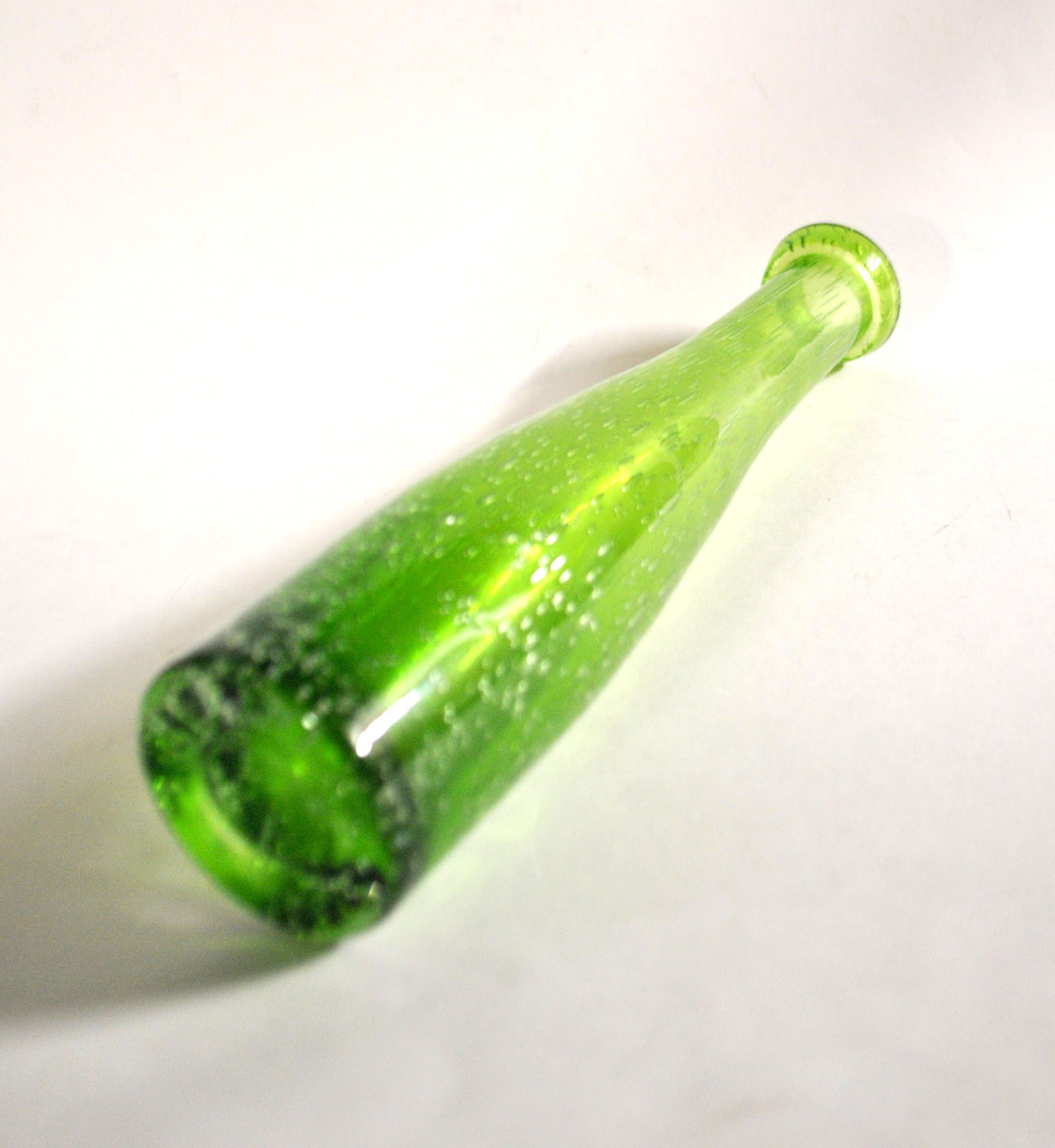 BIOT Vase bouteille vintage en verre bullé vert - soliflore H27cm – Image 9