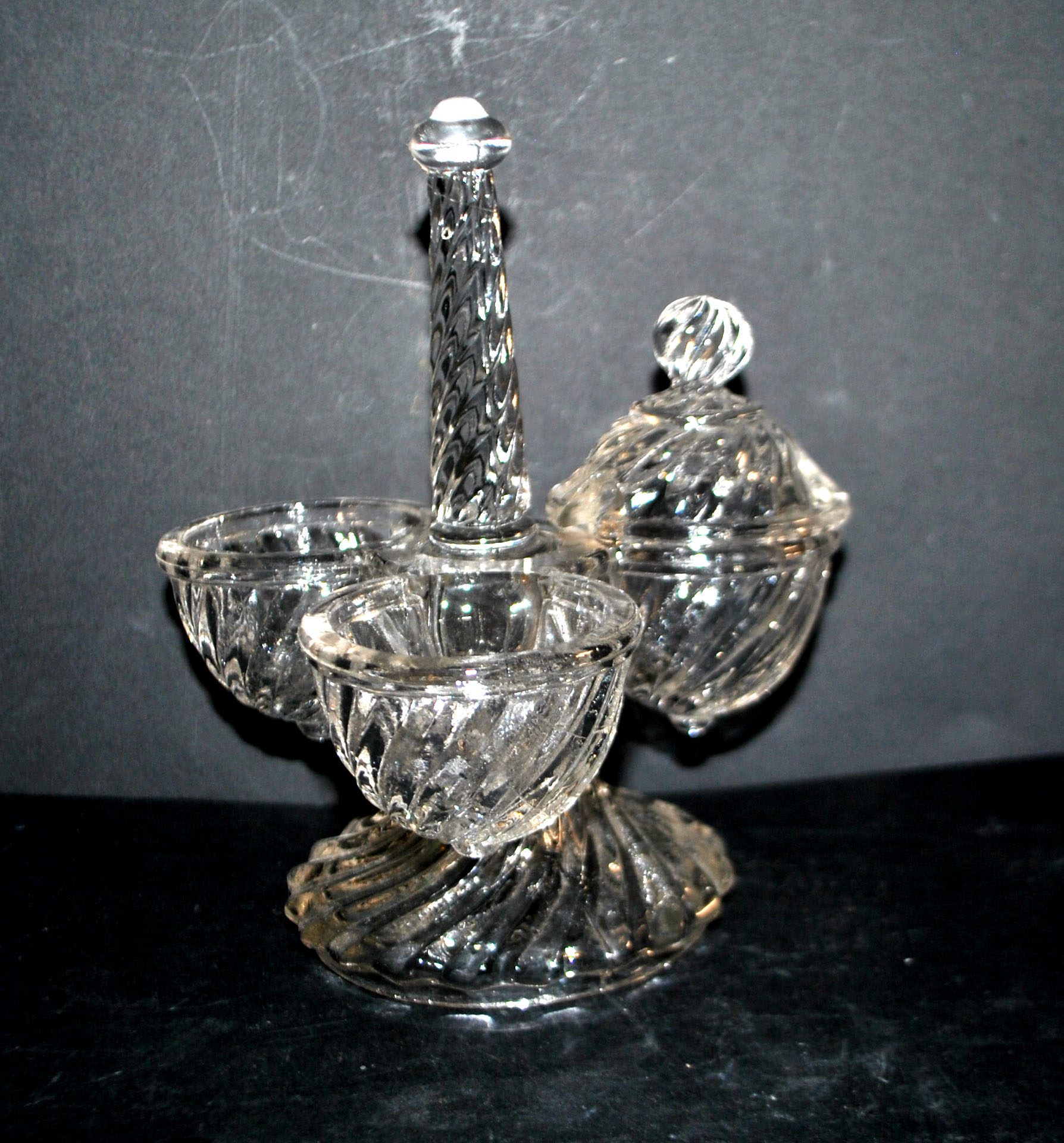 VALLERYSTHAL Ménagère tournante - serviteur de table verre moulé sel poivre moutarde