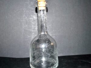 BIOT Carafe bouteille vintage en verre bullé H24cm