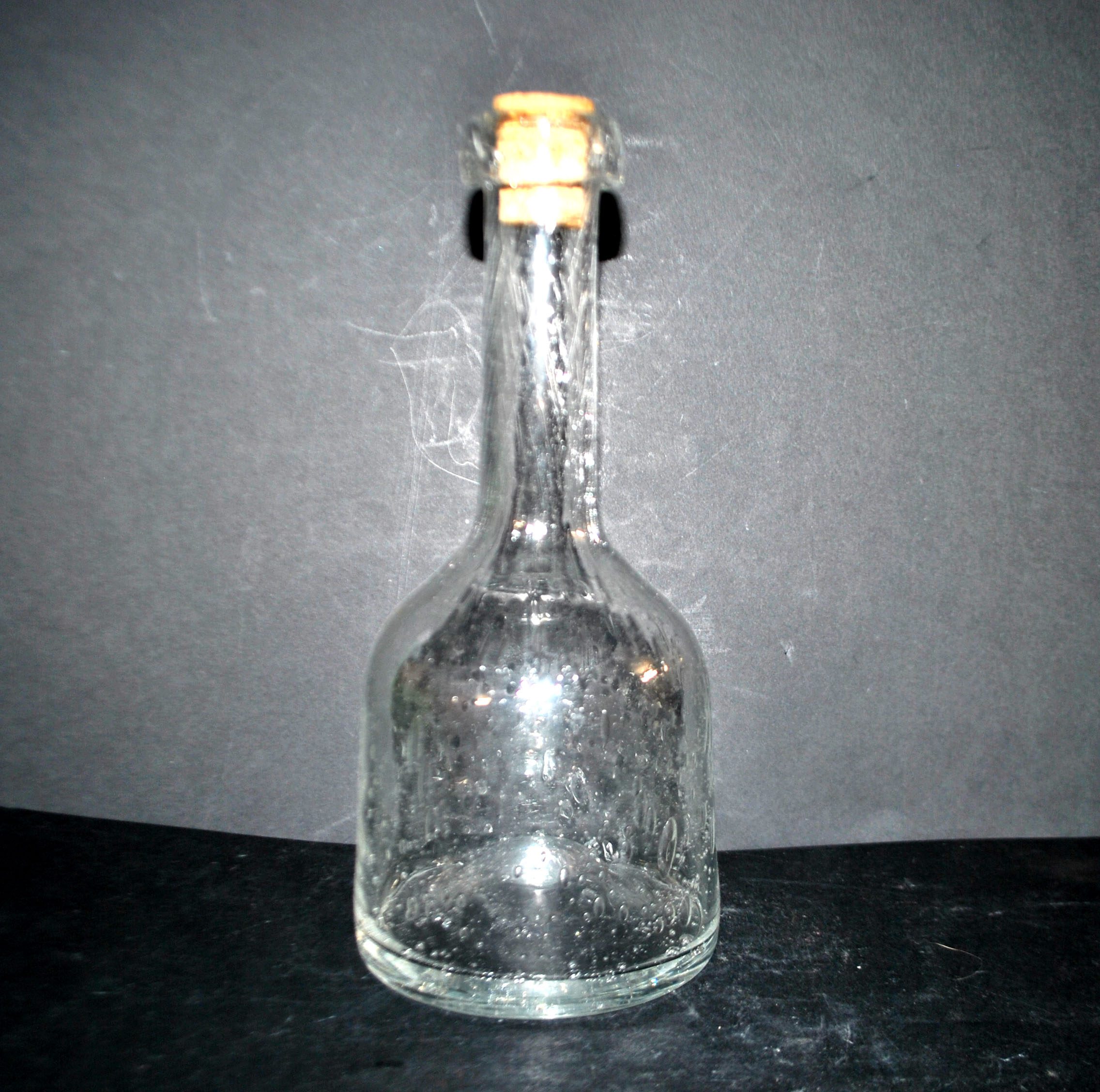 BIOT Carafe bouteille vintage en verre bullé H24cm – Image 8