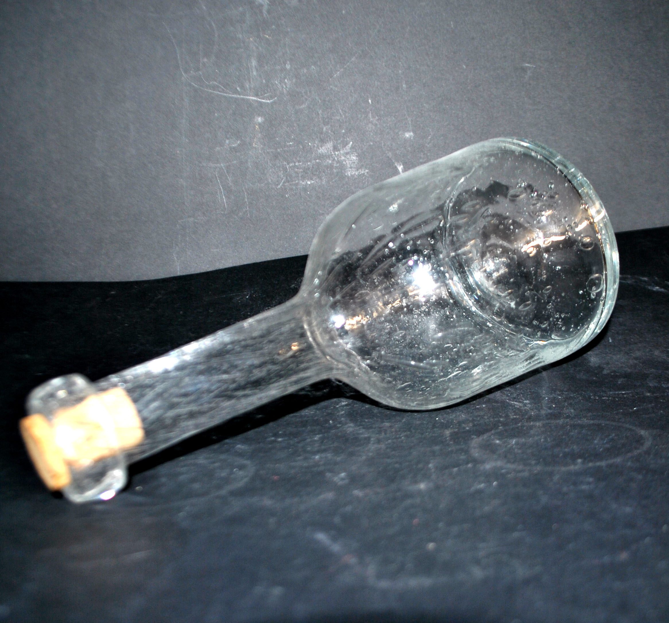 BIOT Carafe bouteille vintage en verre bullé H24cm – Image 10