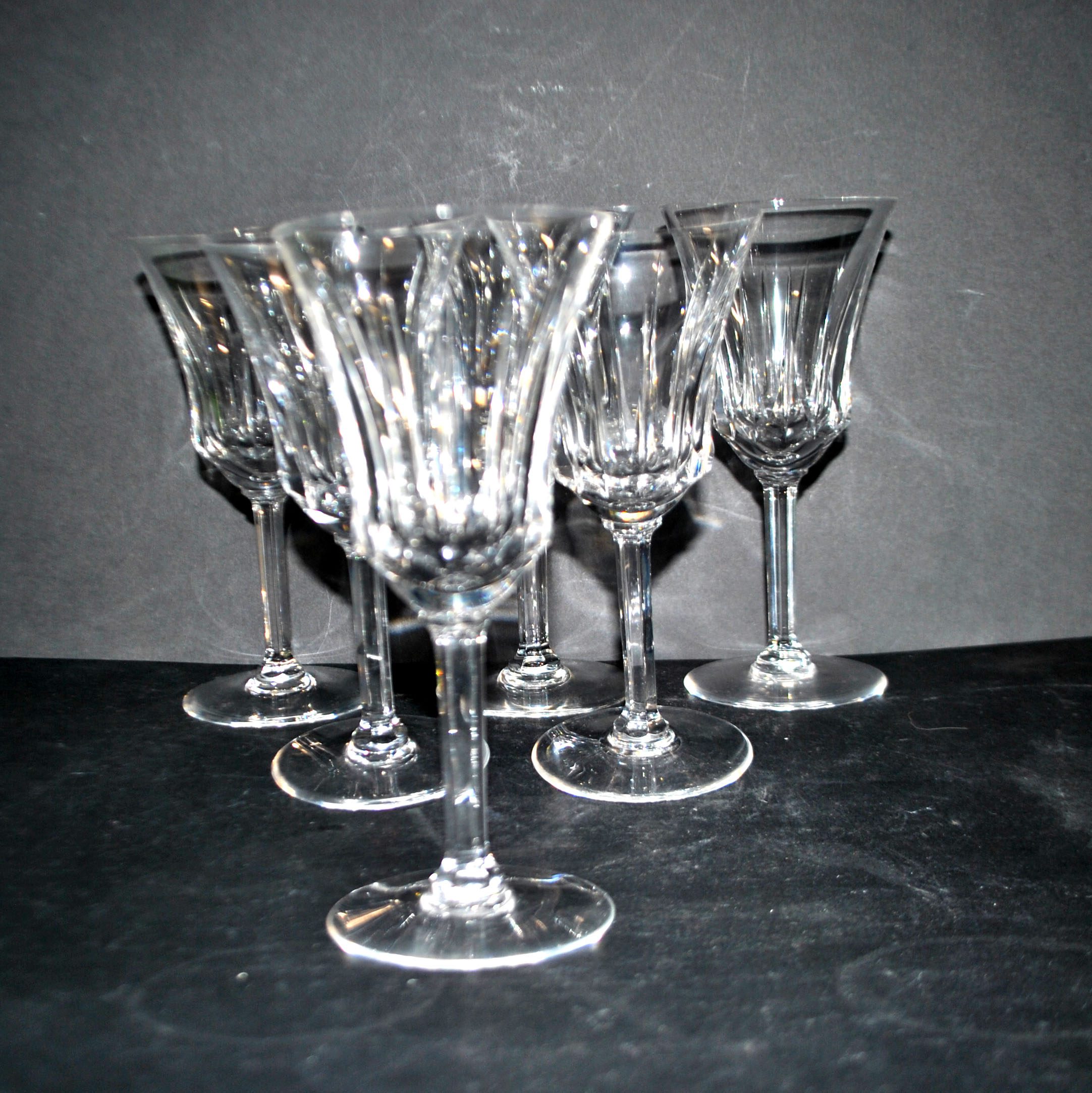 Lot 6 verres à vin évasé en cristal taillé style CONCORDE CERDAGNE H15.2 – Image 12