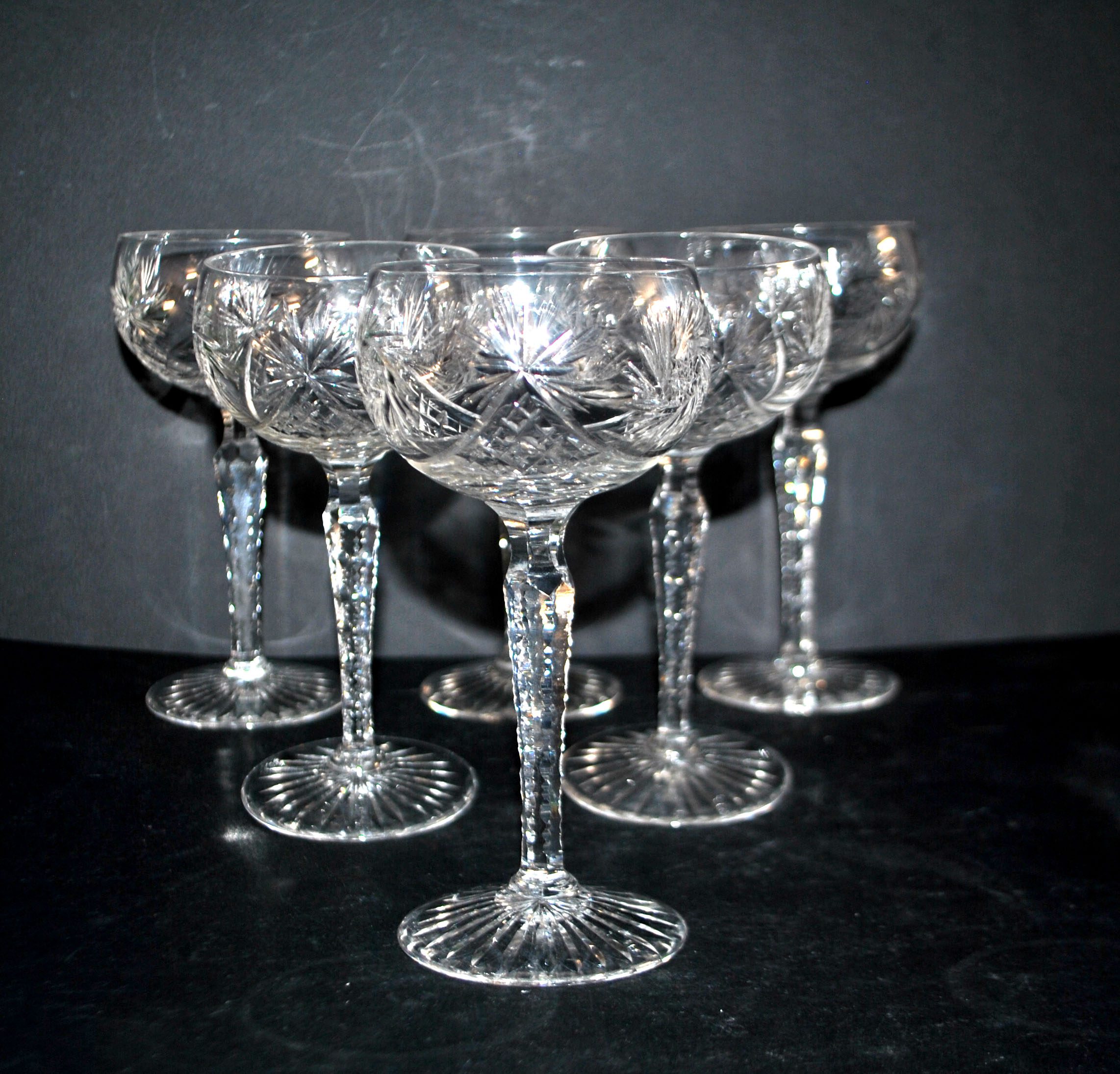 SAINT-LOUIS Verre à vin Ballon ROEMER en cristal taillé étoile 1930 H14.5cm