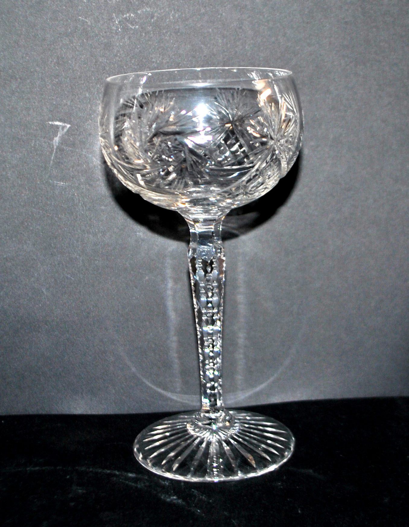 SAINT-LOUIS Verre à vin Ballon ROEMER en cristal taillé étoile 1930 H14.5cm – Image 5
